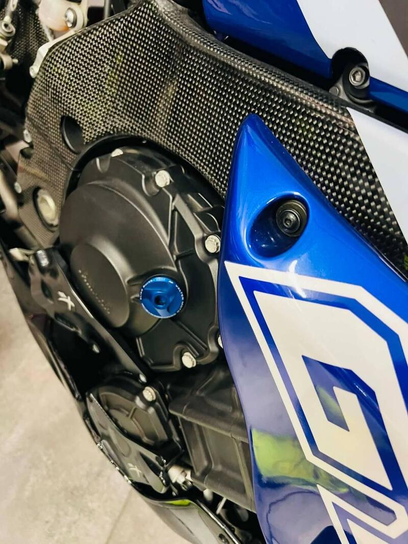 Yamaha YZF R1 (2017 - 19) (9)