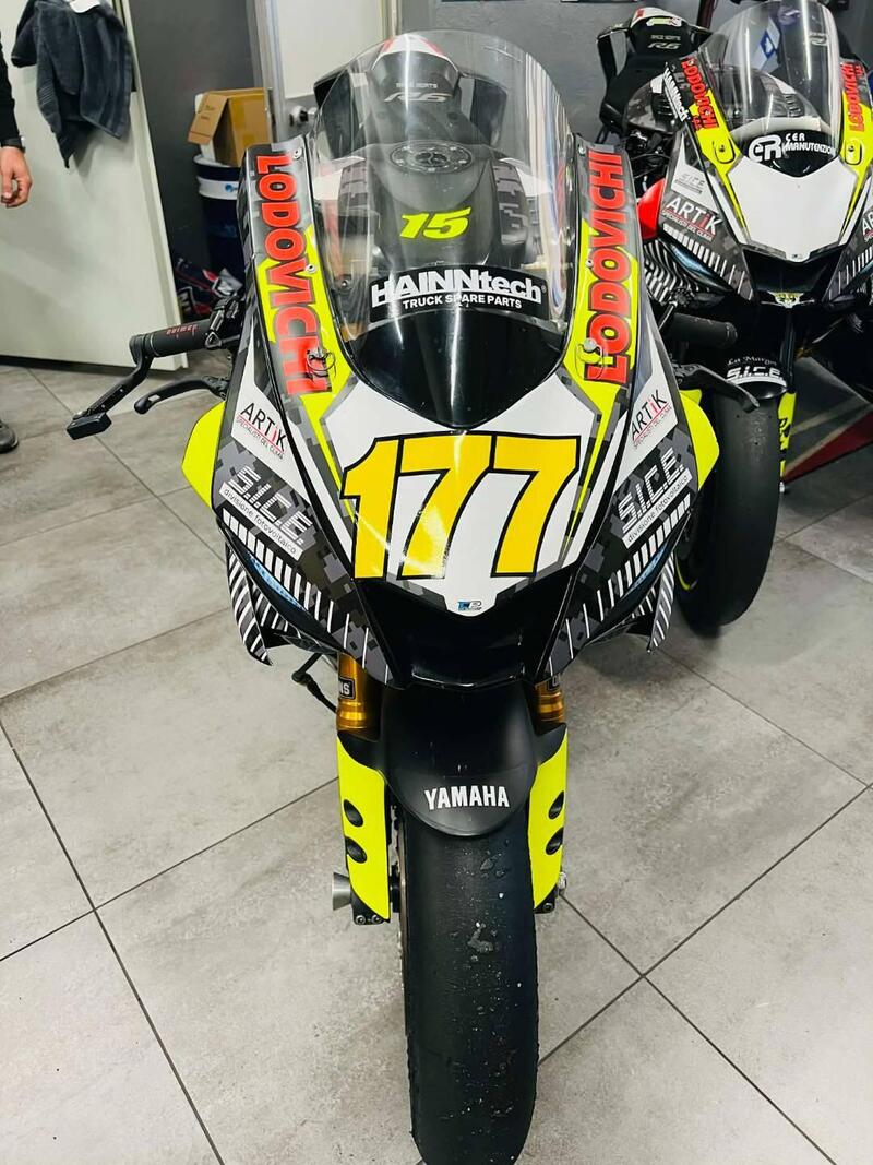 Yamaha YZF R6 Race (2021) (2)