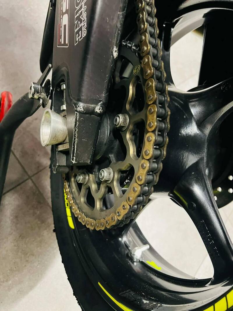 Yamaha YZF R6 Race (2021) (11)