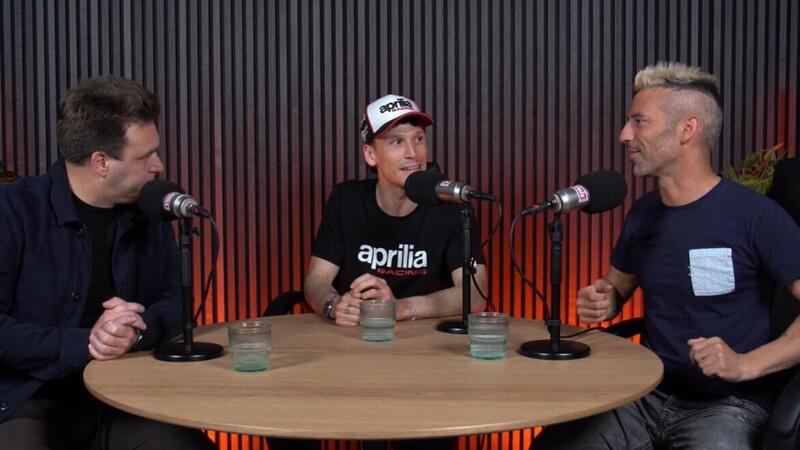 MotoGP 2026. Lorenzo Savadori ospite da Davide Valsecchi e Marco Melandri, le 5 cose pi&ugrave; interessanti che ha detto: &ldquo;La radio? L'abbiamo provata, in certi momenti pu&ograve; davvero aiutare il pilota&rdquo; [VIDEO]
