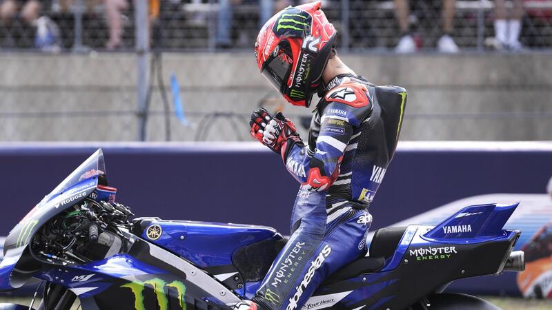 MotoGP 2026. Il V4 di Yamaha non convince Carlos Checa: "Lento e inaffidabile"