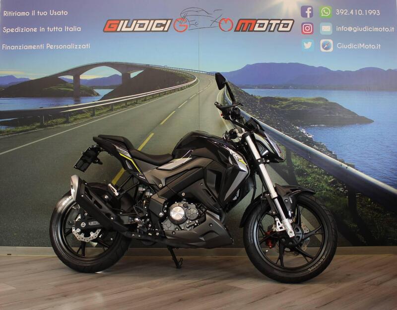 Vendo Keeway Motor RKF 125 (2018 - 20) usata a Caronno Pertusella ...