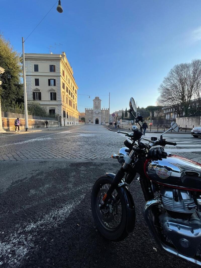 Royal Enfield Interceptor 650 (2021 - 26) (7)