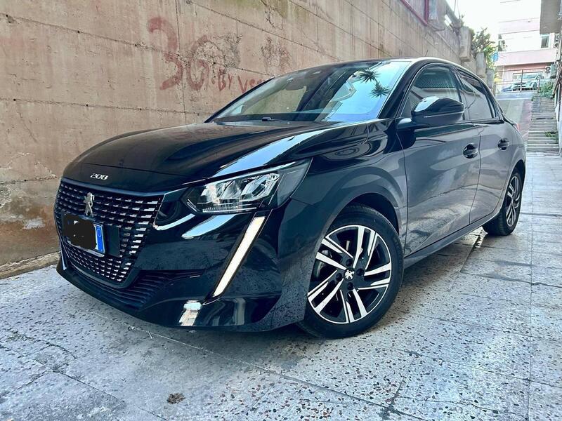 Peugeot 208 usata a Palermo