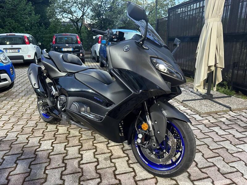 Yamaha T-Max 560 (2022 - 24)