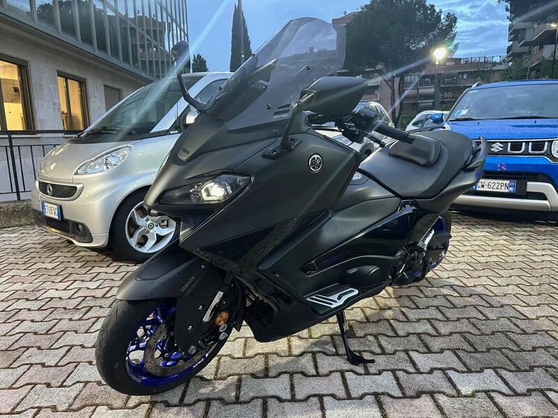Yamaha T-Max 560 (2022 - 24) (3)