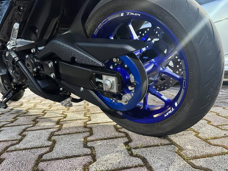 Yamaha T-Max 560 (2022 - 24) (9)