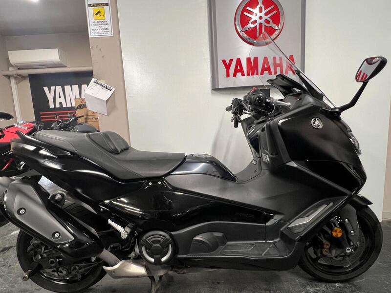 Yamaha T-Max 560 (2022 - 24)