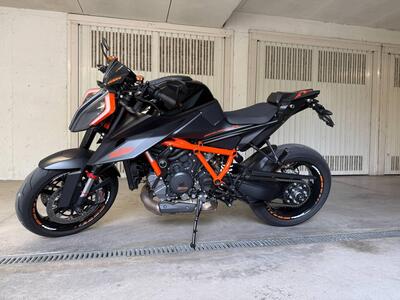KTM 1290 Super Duke R (2021) usata