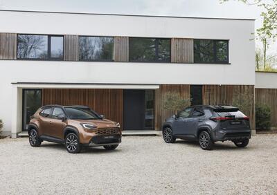 Toyota aggiorna Yaris Cross: il SUV ibrido cambia aspetto e diventa più premium