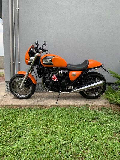 Triumph Thunderbird 900 Sport (2003 - 04) usata