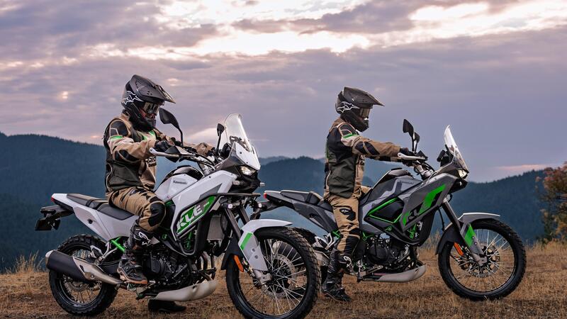 Kawasaki KLE500, il primo tagliando e il supporto per smartphone sono inclusi nel prezzo