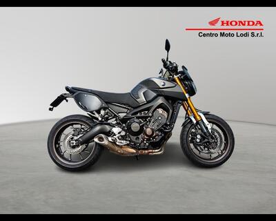 Yamaha MT-09 (2013 - 15) usata