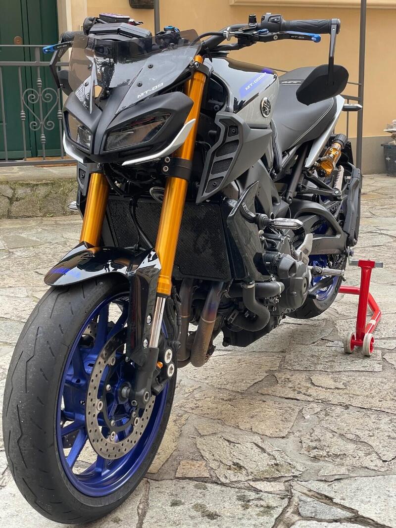 Yamaha MT-09 SP (2018 - 20) (8)