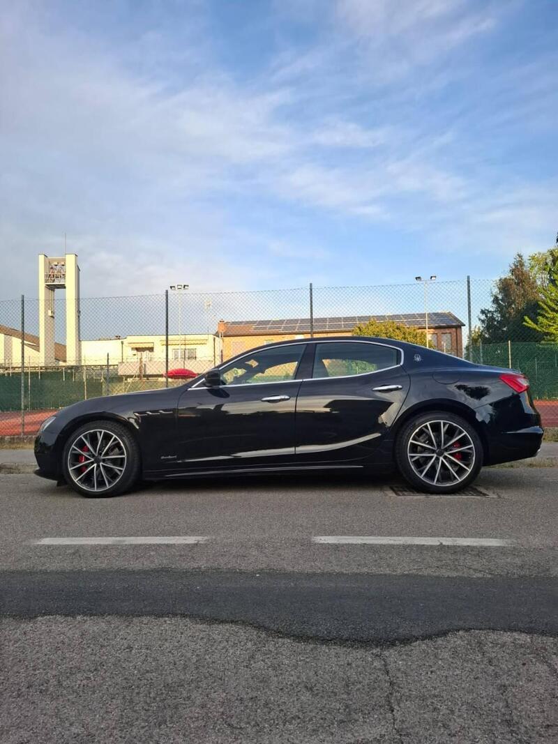 Maserati Ghibli usata a Padova (3)