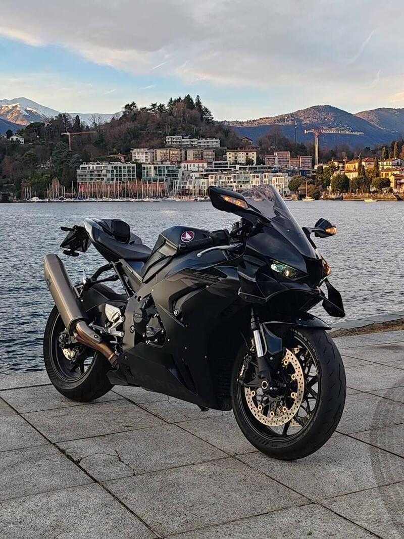 Honda CBR 1000 RR-R Fireblade (2020 - 21)