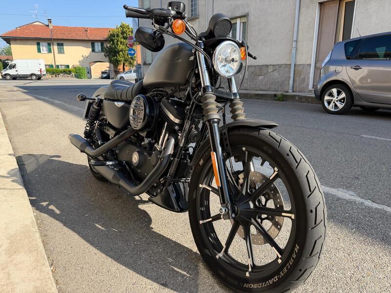 Harley-Davidson 883 Iron (2017 - 20) - XL 883N (4)