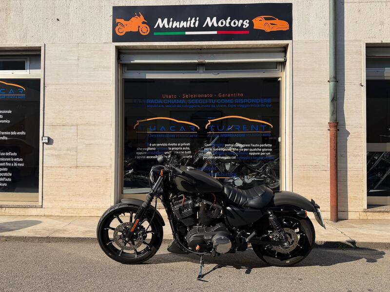 Harley-Davidson 883 Iron (2017 - 20) - XL 883N (16)