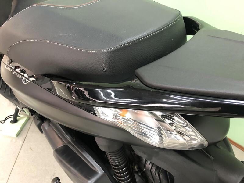 Piaggio Beverly 300 i.e. Police ABS-ASR (2017 - 20) (9)