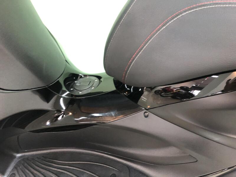 Piaggio Beverly 300 i.e. Police ABS-ASR (2017 - 20) (11)