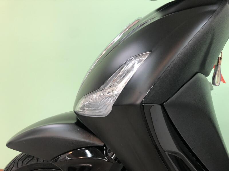 Piaggio Beverly 300 i.e. Police ABS-ASR (2017 - 20) (12)