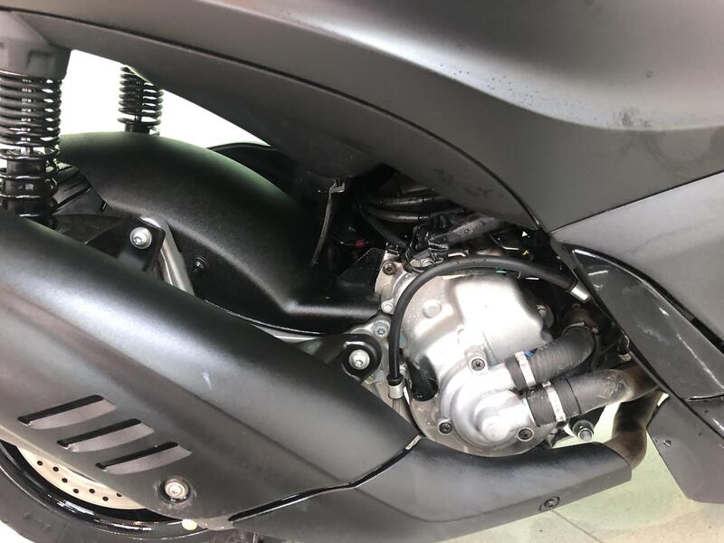 Piaggio Beverly 300 i.e. Police ABS-ASR (2017 - 20) (14)