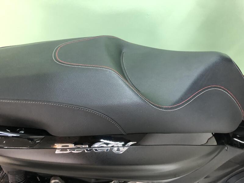 Piaggio Beverly 300 i.e. Police ABS-ASR (2017 - 20) (20)