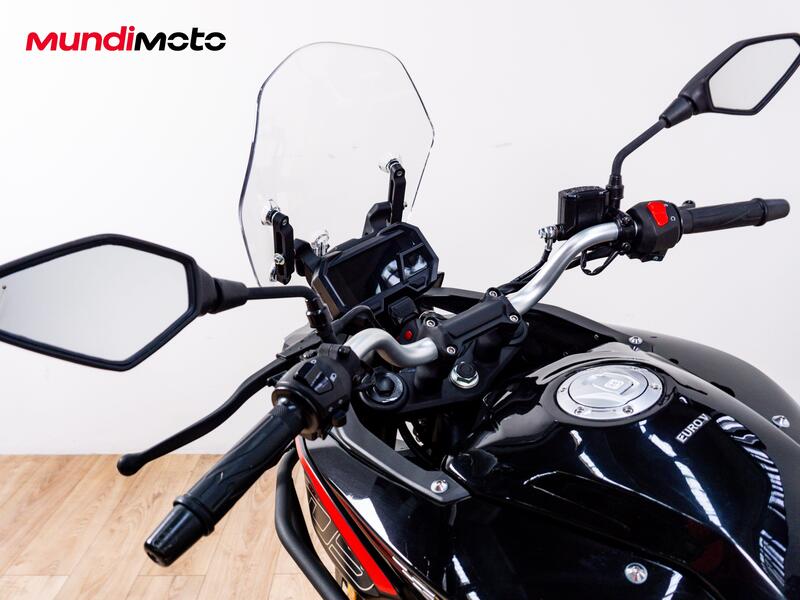 Voge Valico 300 Rally (2022 - 26) (11)