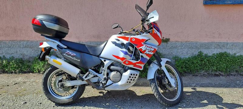 Honda Africa Twin XRV 750 (1996 - 02) (2)