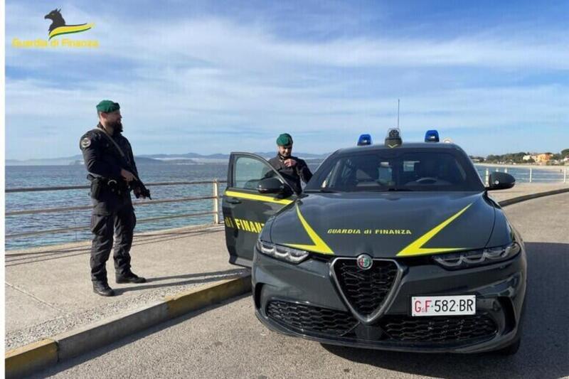 Gasolio truccato con troppo zolfo a Roma: sequestrati 10mila litri di carburante non conforme