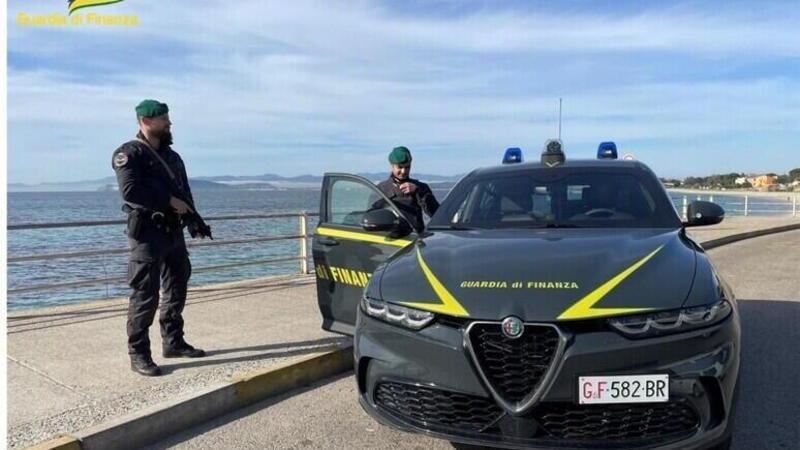 Gasolio truccato con troppo zolfo a Roma: sequestrati 10mila litri di carburante non conforme