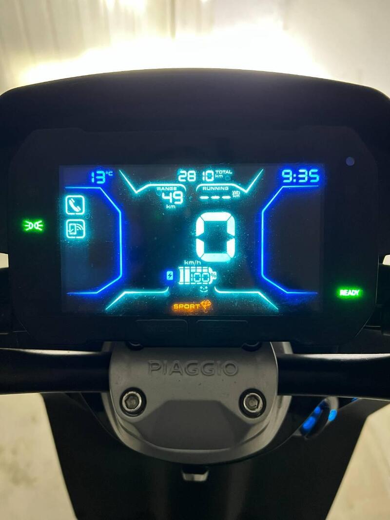 Piaggio 1 Active (2022 - 26) (5)