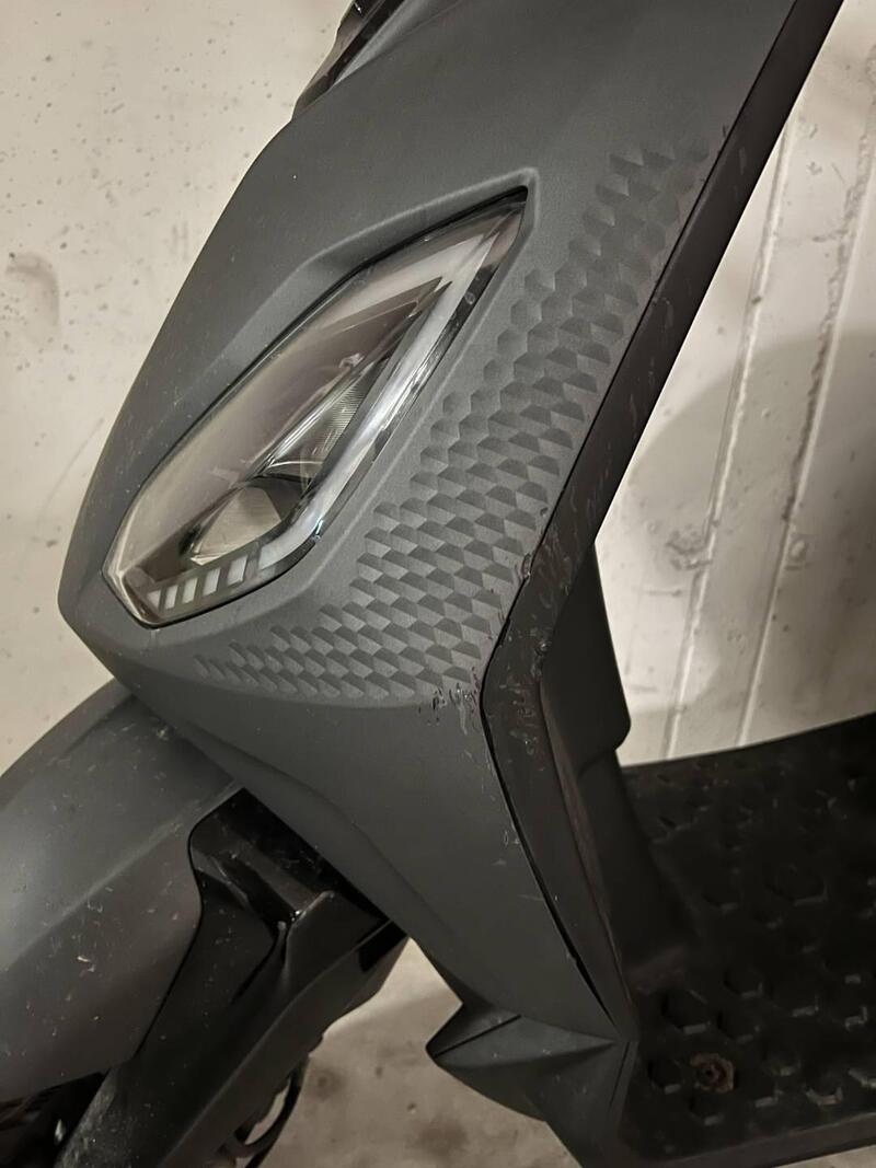 Piaggio 1 Active (2022 - 26) (8)