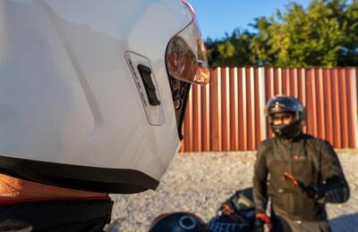 ANC in moto: gadget o soluzione vera contro il rumore?