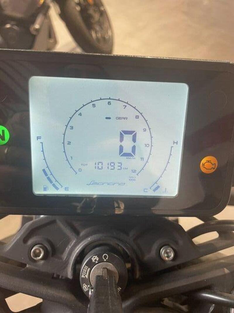 Benelli Leoncino 125 (2022 - 25) (4)