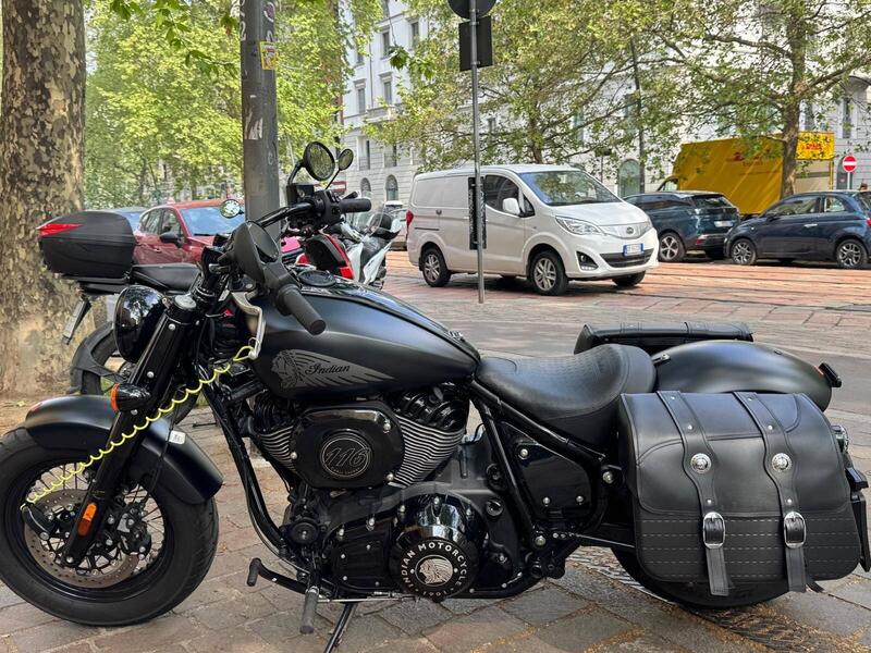 Indian Chief 1890 Bobber Dark Horse (2021 - 26) (3)