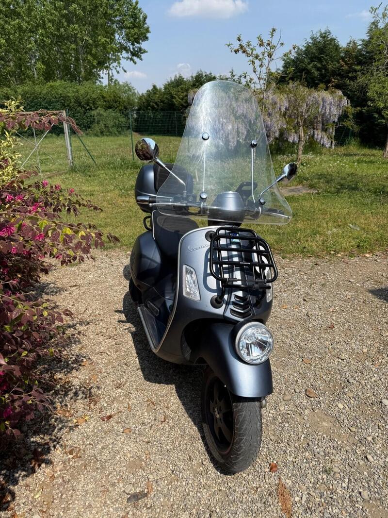 Vespa Sei Giorni 300 Hpe (2021 - 22) (4)