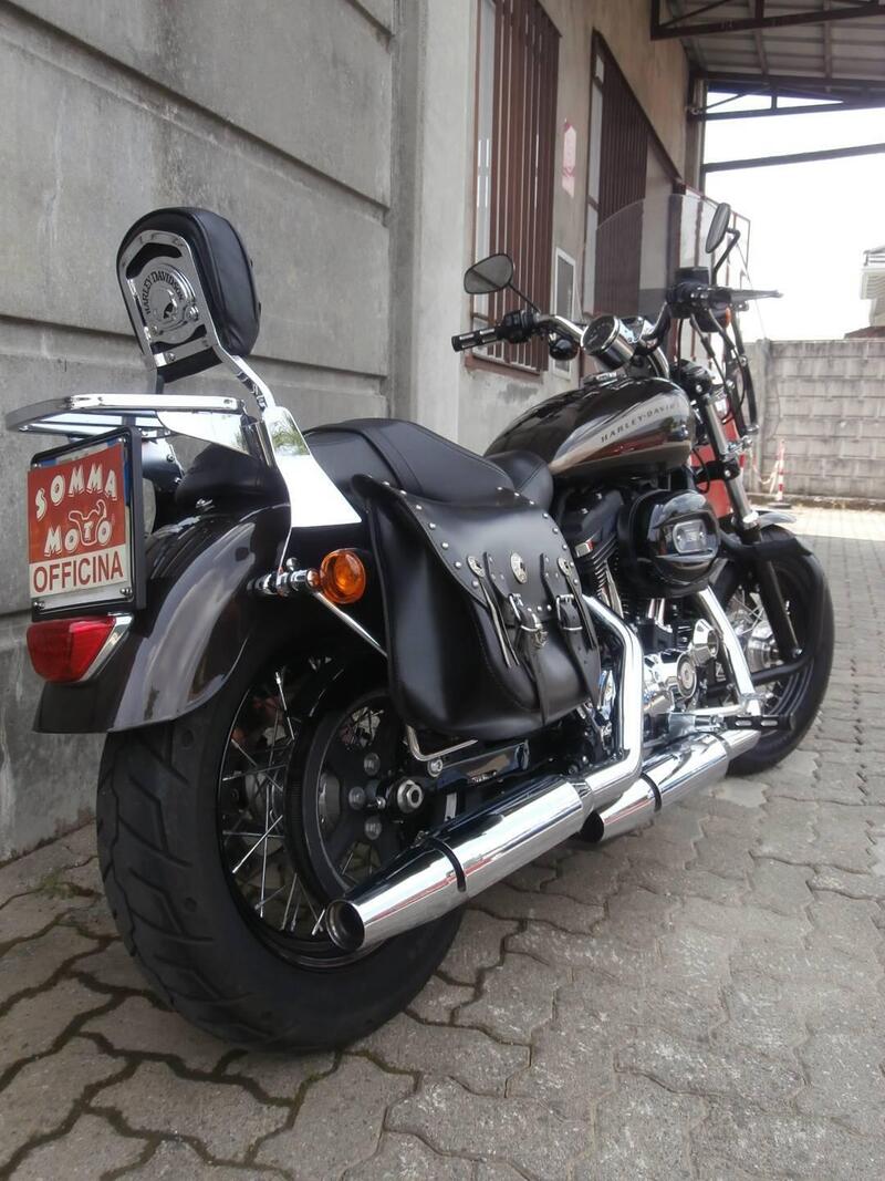 Harley-Davidson 1200 Custom (2017) - XL 1200C (9)