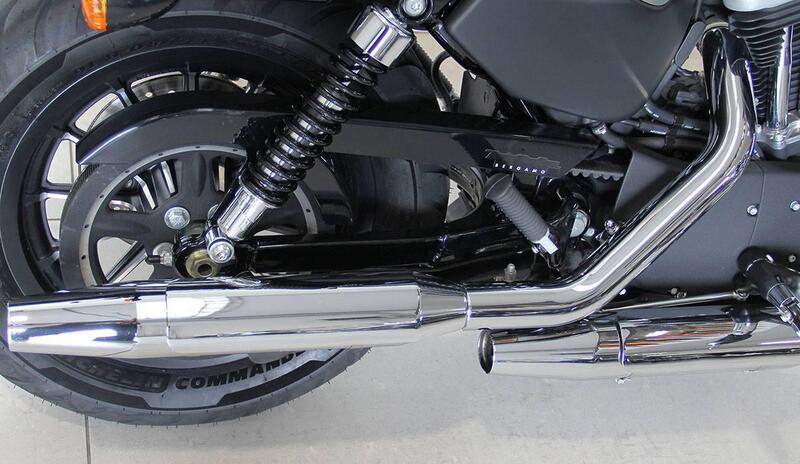 Harley-Davidson 883 Iron (2009 - 11) - XL 883N (6)