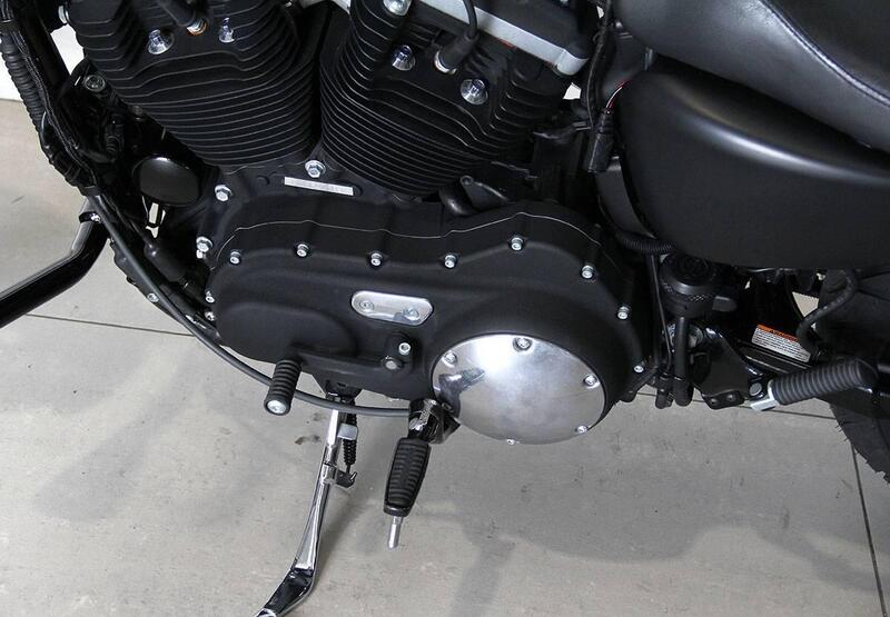 Harley-Davidson 883 Iron (2009 - 11) - XL 883N (15)