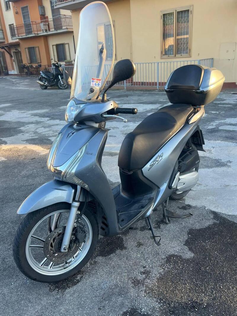 Honda SH 125 i ABS (2013 - 17) (2)