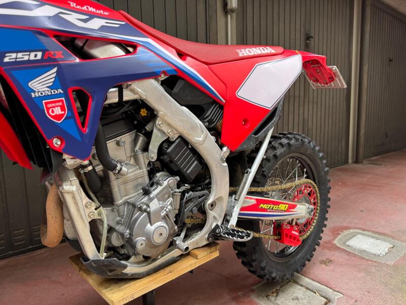 Honda CRF 250RX Enduro (2023) (4)