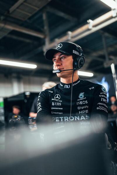 &ldquo;Vogliamo correre flat-out, basta limiti invisibili!&rdquo;: anche Russell dichiara guerra alle regole della nuova F1