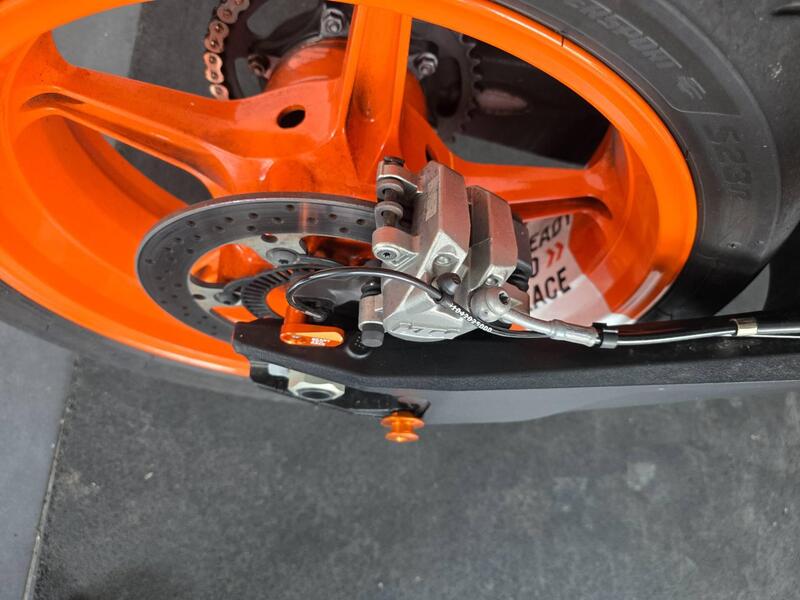 KTM 990 Duke (2024 - 26) (11)