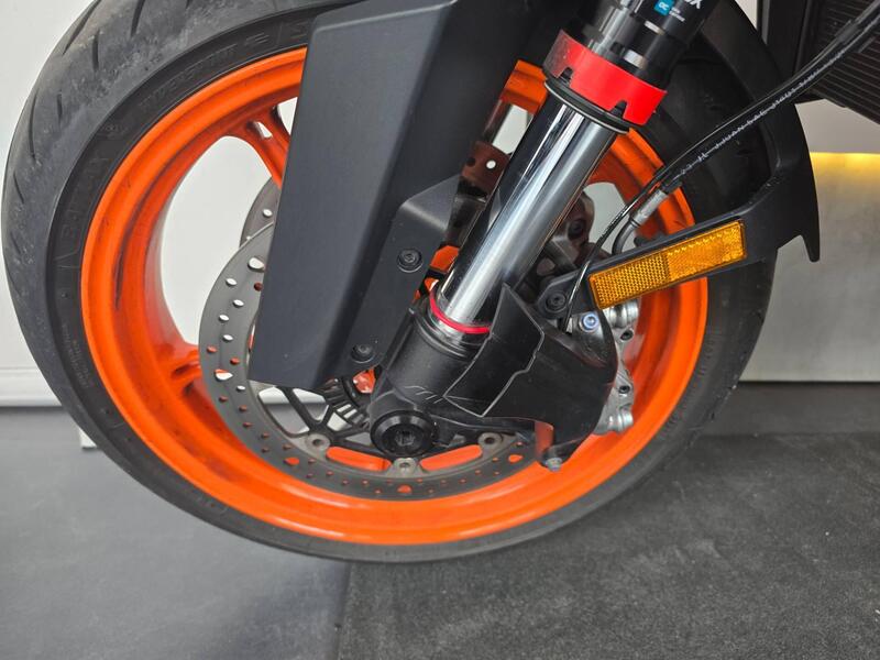 KTM 990 Duke (2024 - 26) (15)