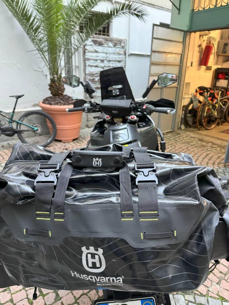 Husqvarna Norden 901 (2022 - 26) (12)