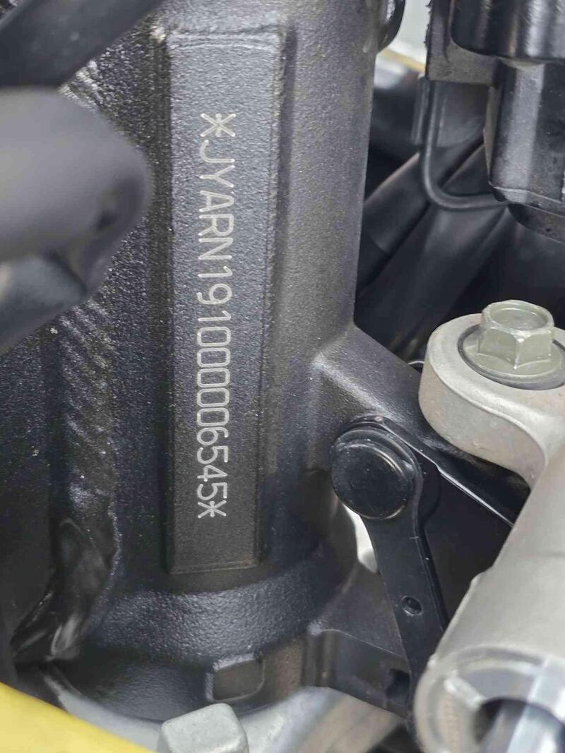 Yamaha YZF R1 (2007 - 08) (20)