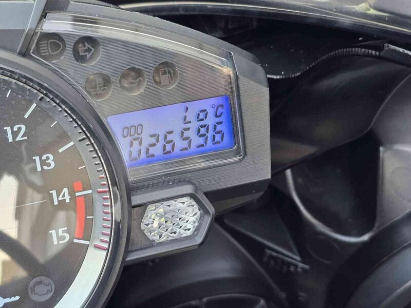 Yamaha YZF R1 (2007 - 08) (23)