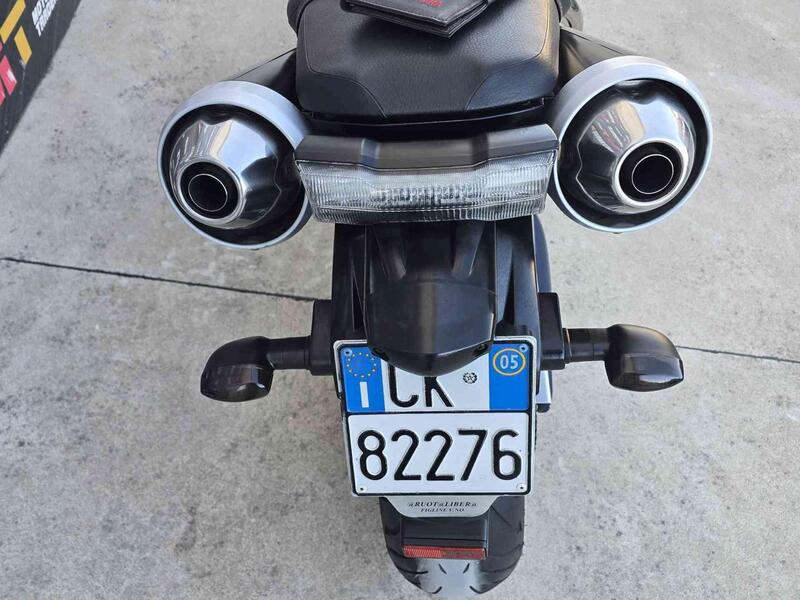 Yamaha MT-01 (2005- 11) (21)