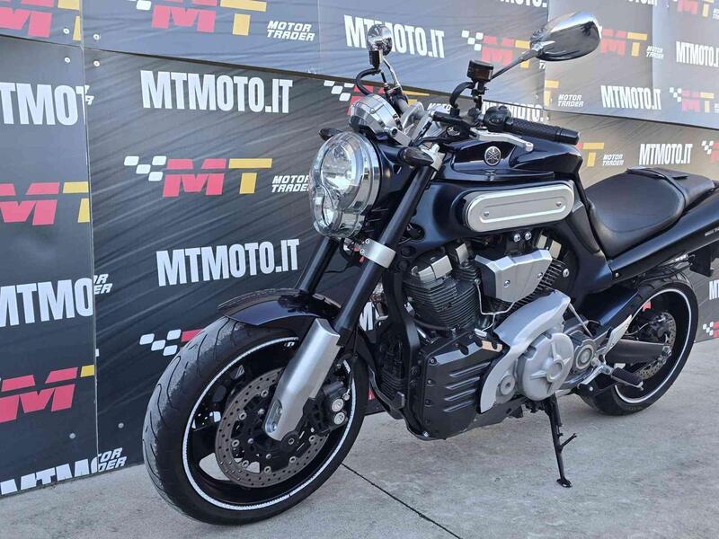 Yamaha MT-01 (2005- 11) (3)